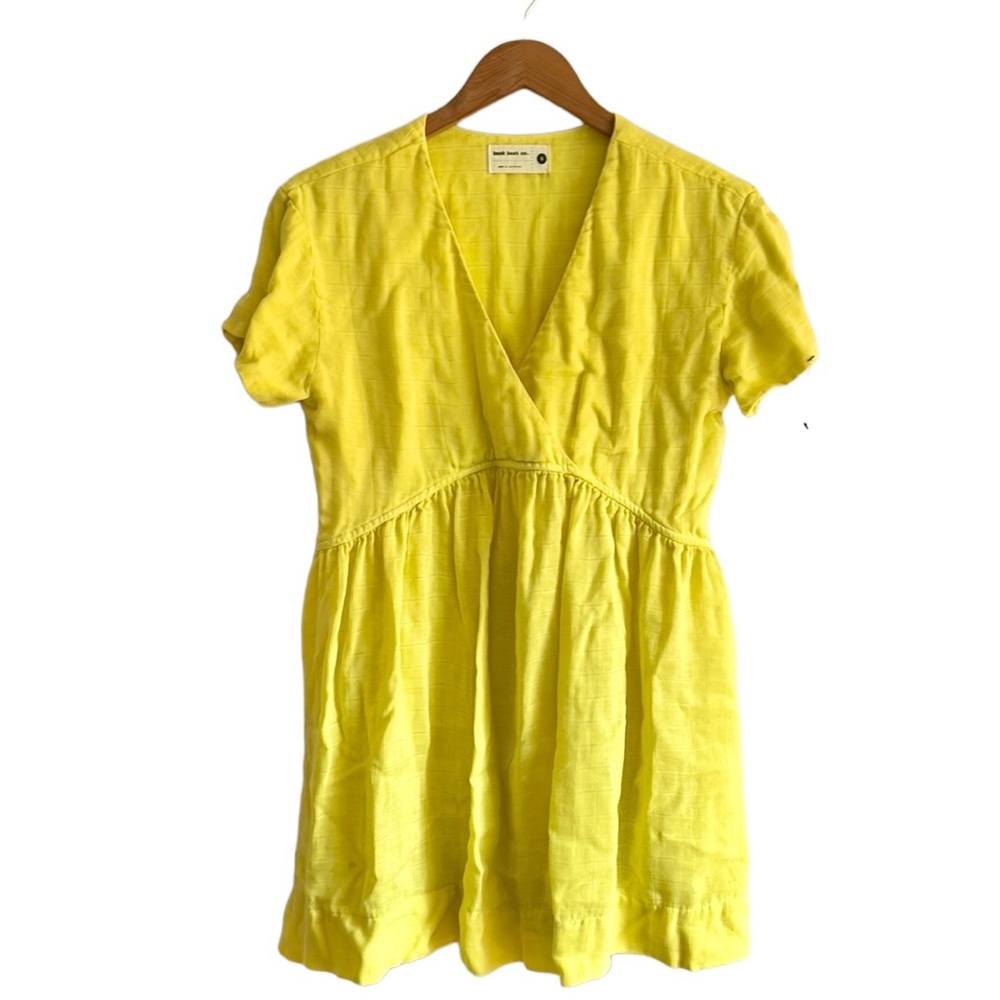 Back Beat Co. Sz Small V-Neck Babydoll Dress Short Sleeves